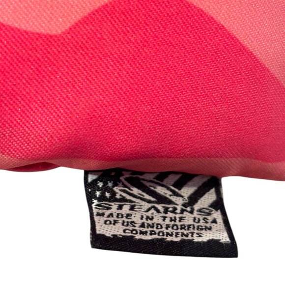 Stearns Child's Puddle Jumper Flotation Device 30-50lbs pink camo design - Picture 3 of 5